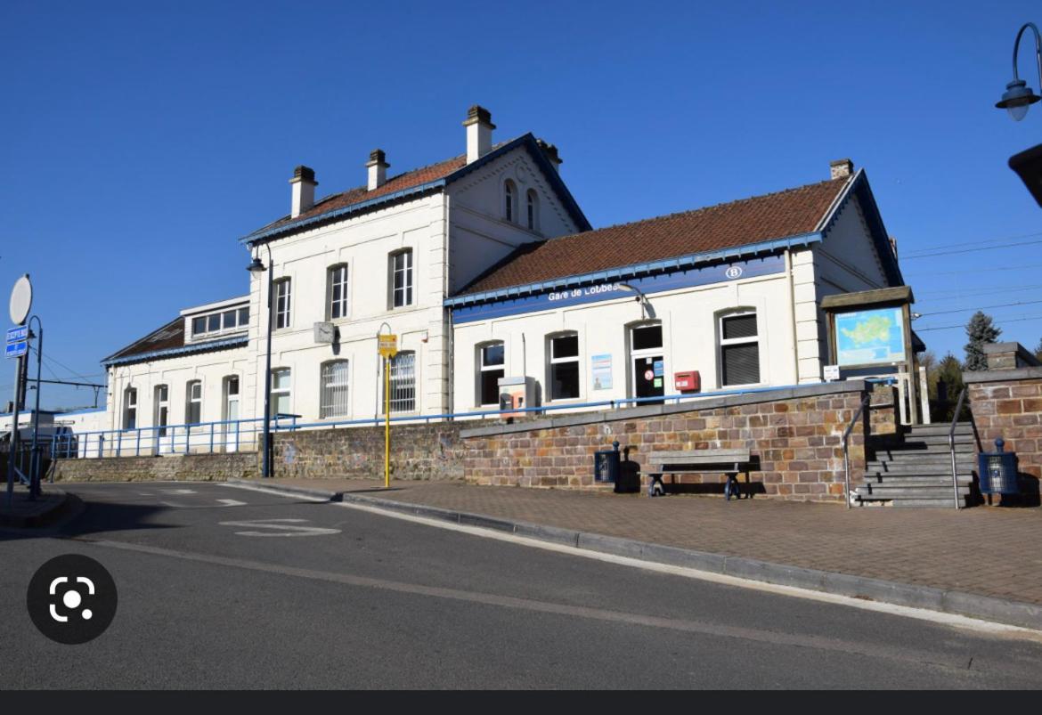La Petite Maison Bienne-lez-Happart Buitenkant foto